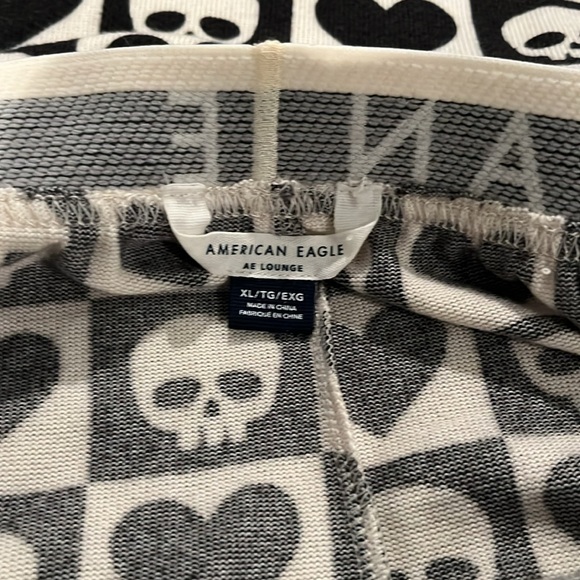 American Eagle 2 piece pajama set or loungewear size XL need I say more skulls - Picture 15 of 17